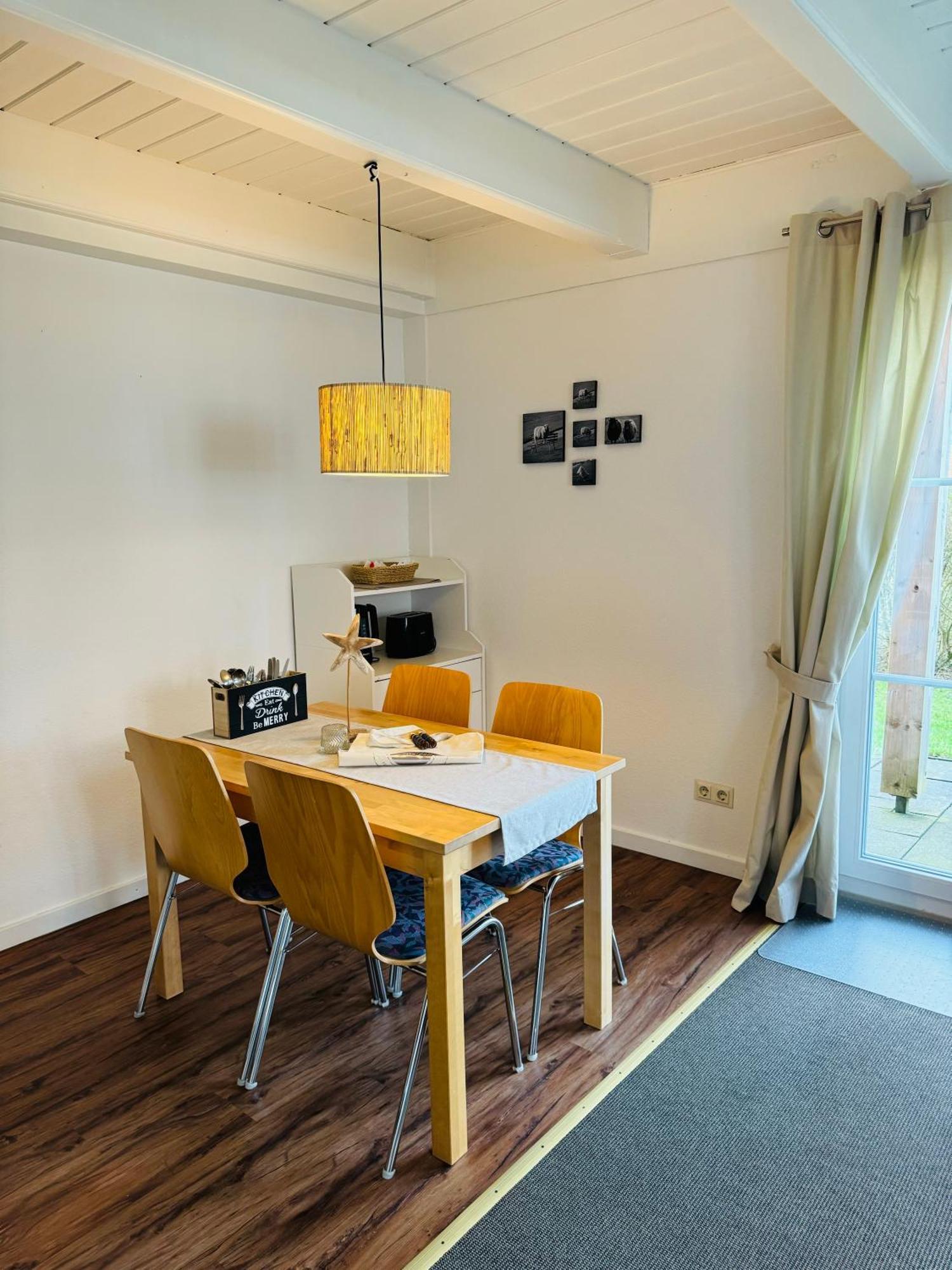 Kleine Ella Pellworm Apartment Bagian luar foto